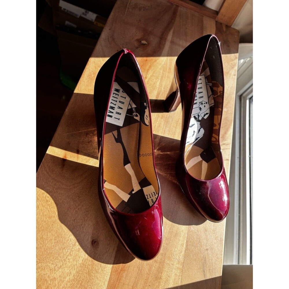 Stuart Weitzman Honor Roll Cranberry Red Heel Size 6.5 EUC